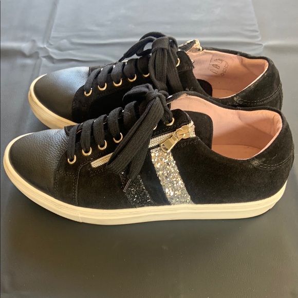 Sole Bliss Italian Sprint Black Leather & Suede Sneakers